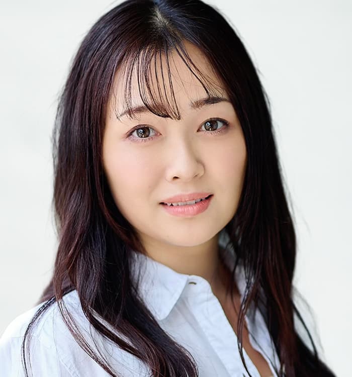 舞台『桜舞し、若葉の芽吹くころ』　雅の方様 宮原理子　RIKO MIYAHARA 1992年1月6日東京都生まれ　主な出演歴 LEGEND STAGE PRODUCE『ダッドシューズ』シリーズ(2023,2025)、舞台『まわれ！無敵のマーダーケース 2023』(2023)、　『フラガール２０２３』(2023)、　舞台『コンペティションライブ２０２４』(2024)、ROCK OPERA『First Anthem』(2024)、『アインザッツ!!　〜約束のクリスマス〜』(2024)など。また、2025年7月舞台『日本三国』への出演が決まっている。　